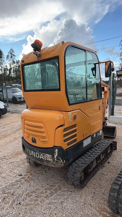 Mini giratoria HYUNDAI ROBEX 18-9