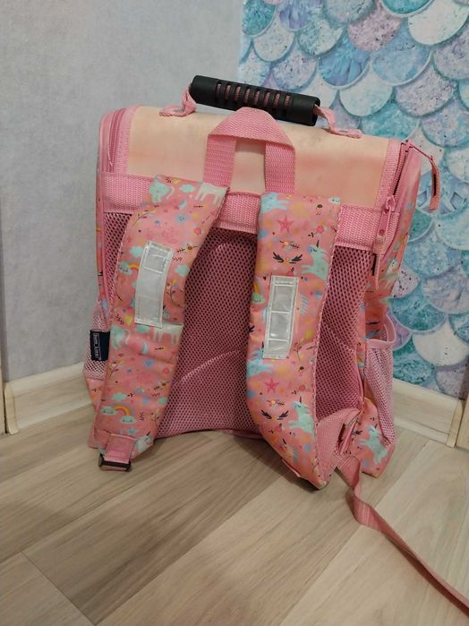 Tornister i piórnik z wyposazeniem, jednorożec