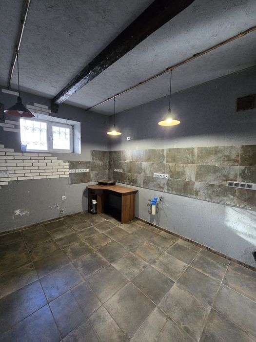 Продаж комерційного приміщення з ремонтом в Бучі! Сухе, окремий вхід!