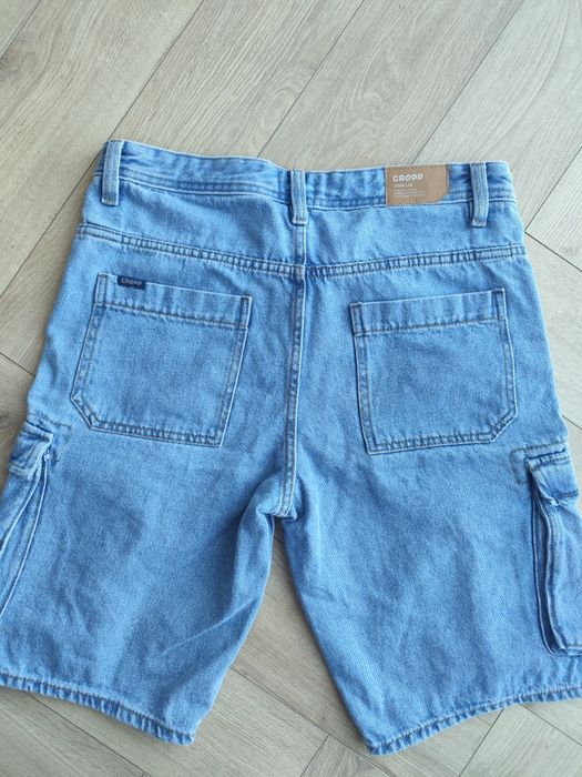Nowe spodenki męskie cropp rozmiar 30 s/m