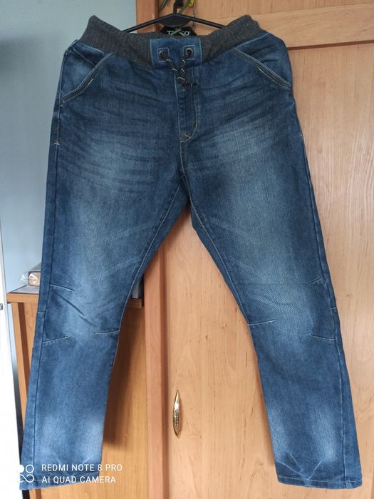 Spodnie młodzieżowe