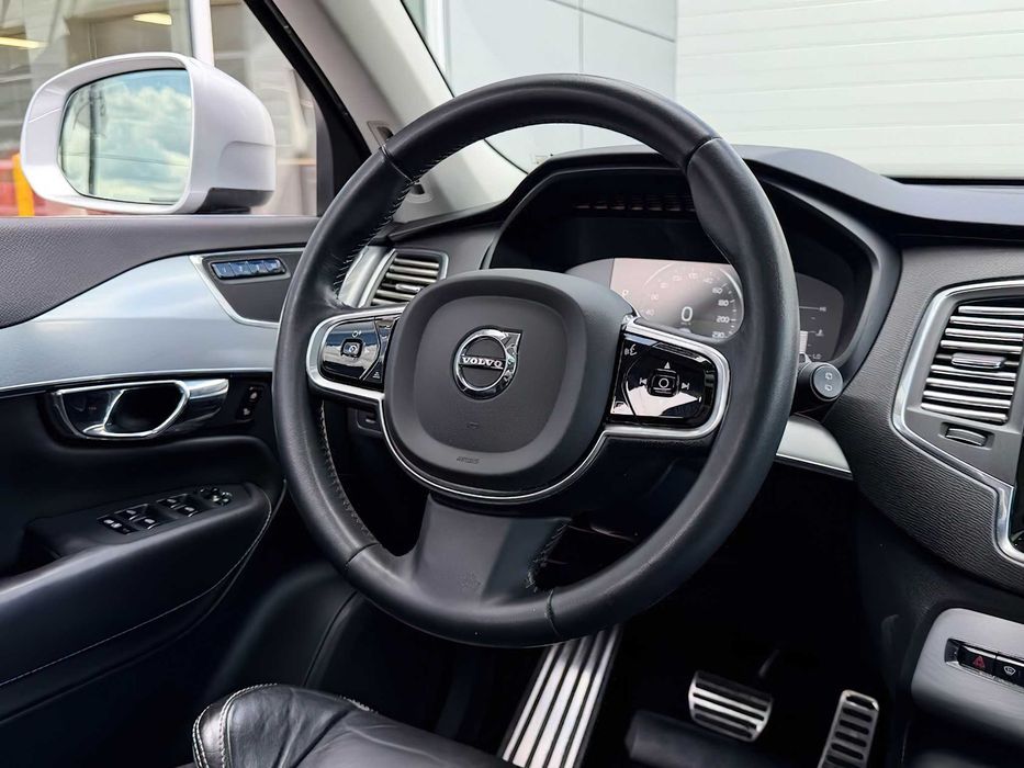 Volvo Xc90      2016