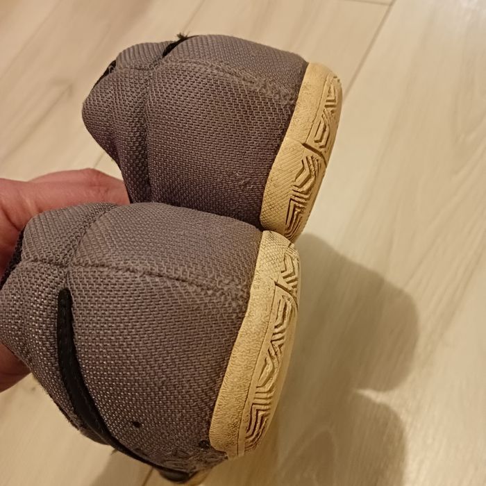 Halówki Nike 38, wkł.24cm