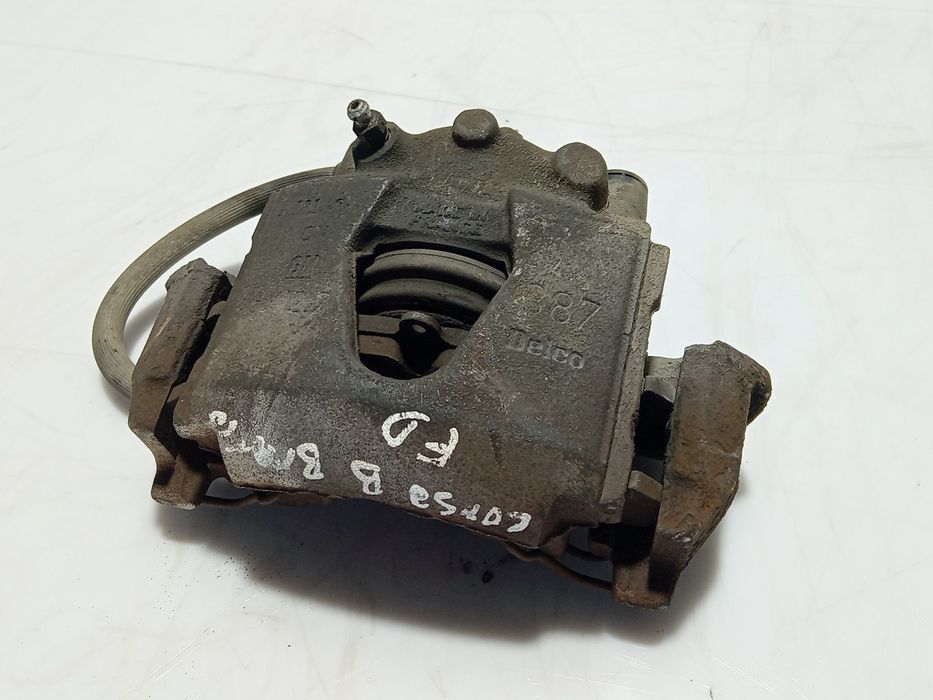 Pinça travão / maxila de travão frente direita OPEL Corsa B