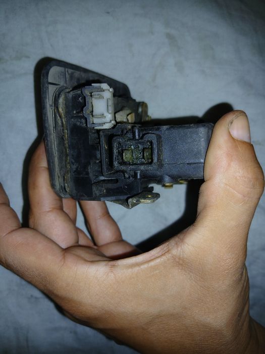 Fechadura Renault Clio I