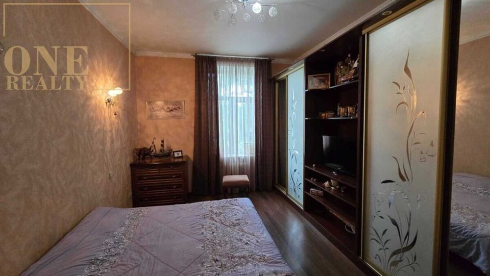 Продаж 4к квартири ЦЕНТР, Високі стелі, Ліфт, Закритий двір