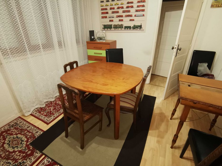 Mesa de jantar pinho maciço extensível437929631674552320