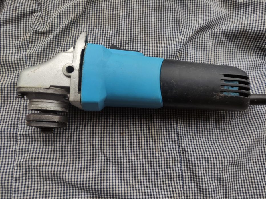 Болгарка еxpert AG02A