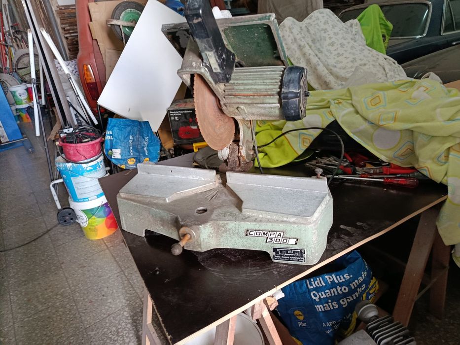 Maquina cortar alumínio