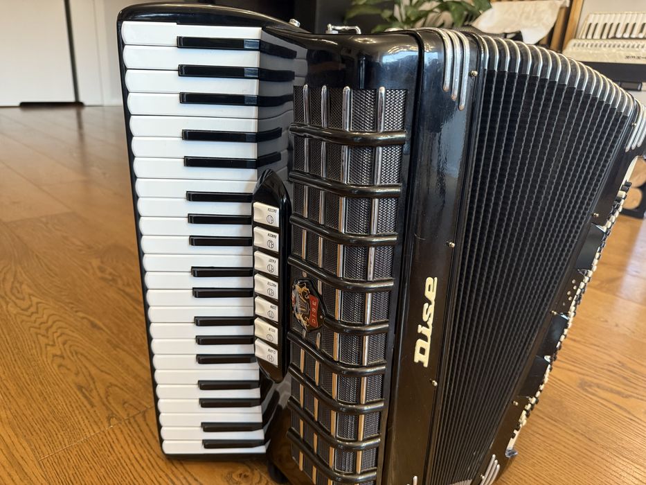 Akordeon klawiszowy Dise