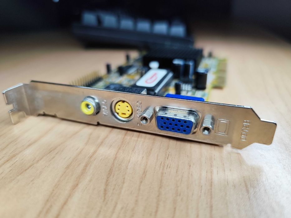 Geforce 2 400mx tv out