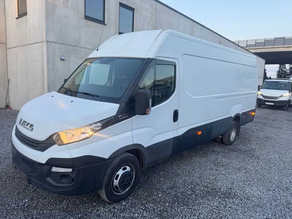 Бампер передній / задній Iveco Daily  2016 - Розборка Івеко Дейлі запчастини шрот