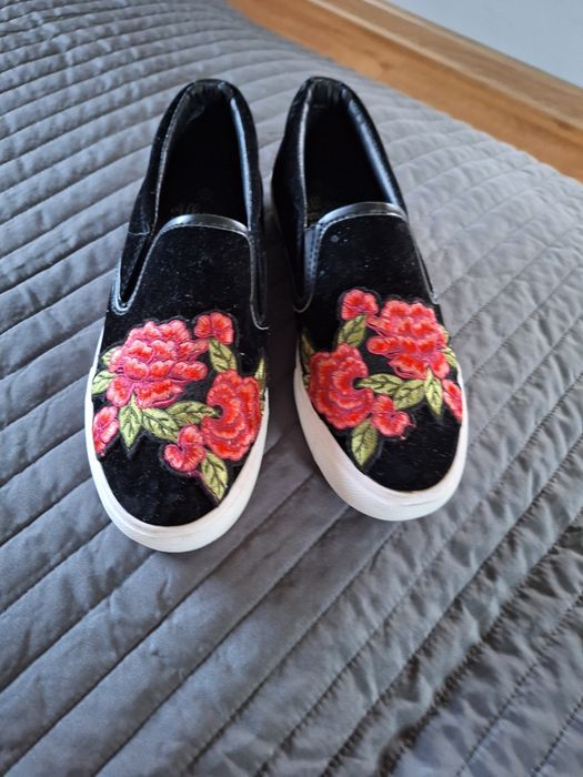 Sprzedam buty sportowe