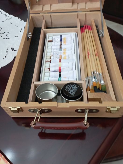 Mala cavalete pintura mesa