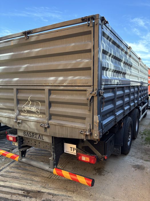 Volvo FM9 300hp Basculante bilateral