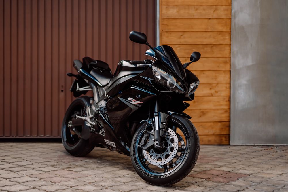 Yamaha R1 RN19 2007r.