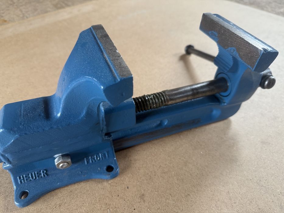 Kute stalowe Imadło Heuer Front Brockhaus