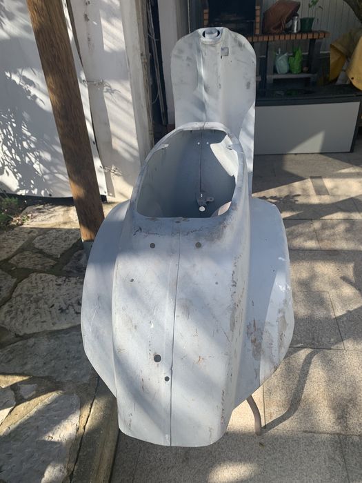 Chassis quadro vespa e guarda lamas Massamá E Monte Abraão • OLX Portugal