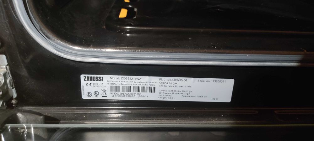 Fogão e forno Zanussi praticamente novo