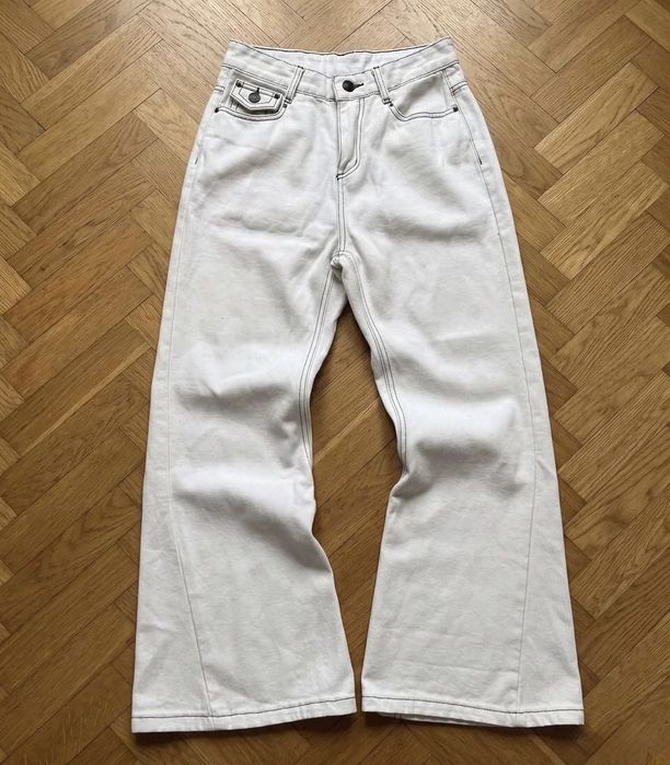 Джинсы клеш белые True Religion fiared fit