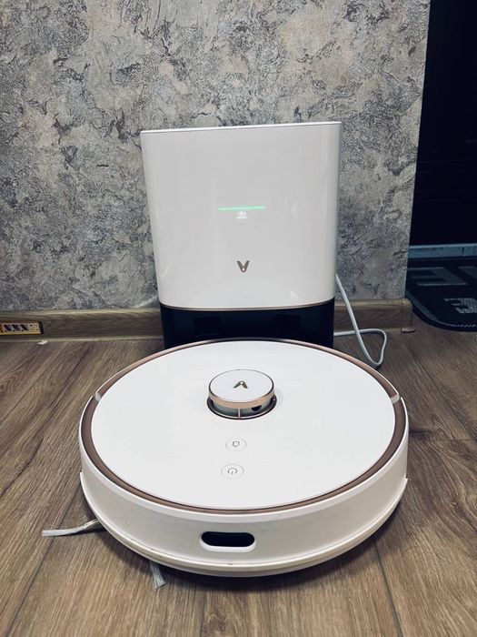 Продаю робот пилесос