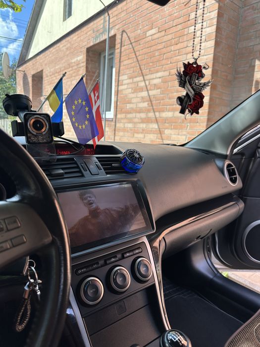 Продам Mazda.  6