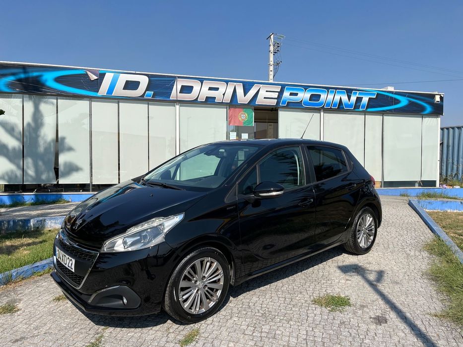 Peugeot 208 1.2 PureTech Signature