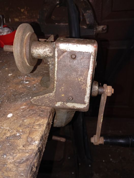 Ручний наждак,точило