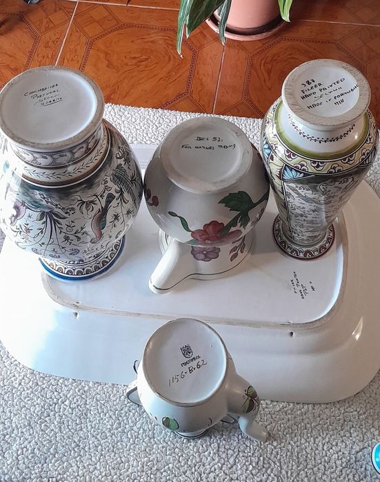 Louças Jarros antiga do século dezassete de Coimbra