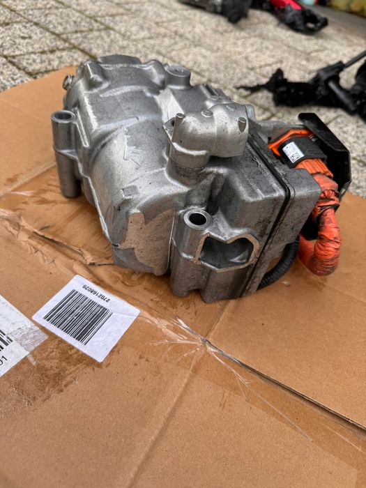 Компресор кондиціонера Renault Zoe 2012-2025 | Оригінал Denso, Японія