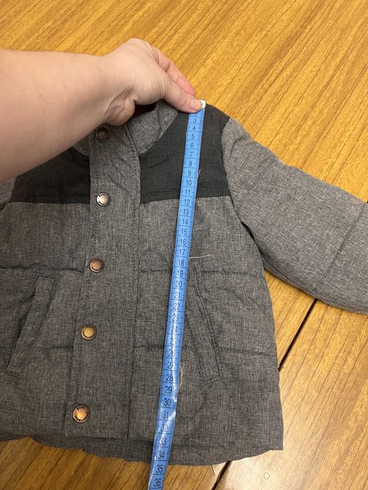 Курточка сіра гарна