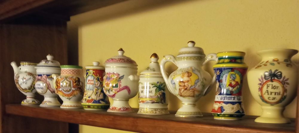 Colecção de potes de farmácia