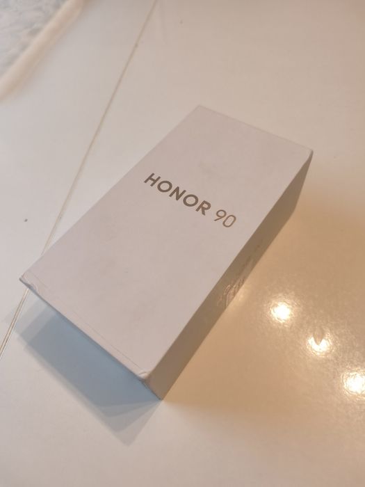 Sprzedam tel. Honor 90