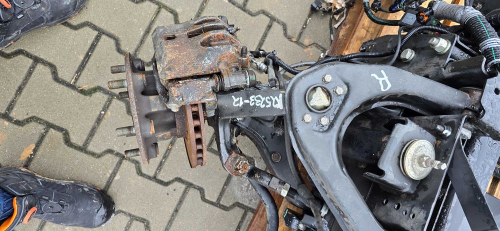 Zwrotnica Prawa Nissan Cabstar / Maxity – 6 śrub ABS K2533-12