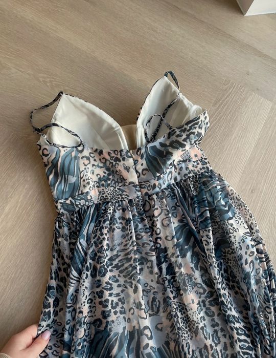 Błękitna sukienka maxi długa zwiewna na letnie wesele wakacje lou