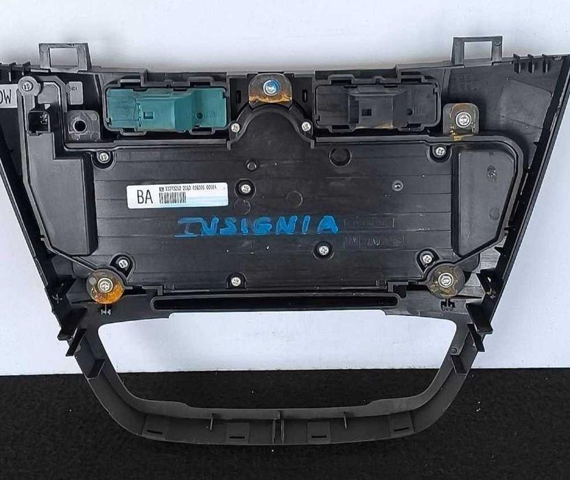 Consola Central OPEL INSIGNIA A (G09) ano 2008