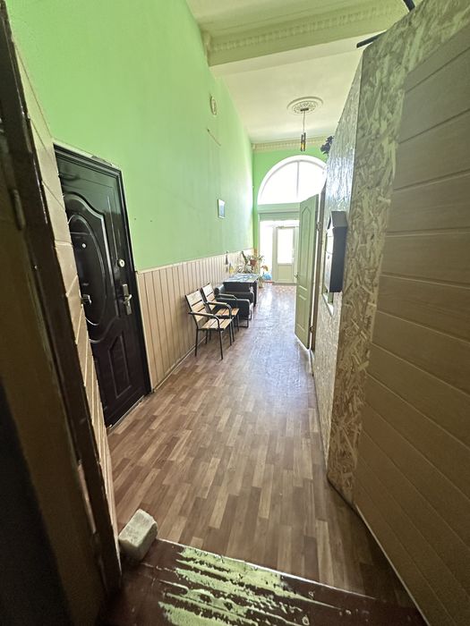 Продається будівля у центрі міста