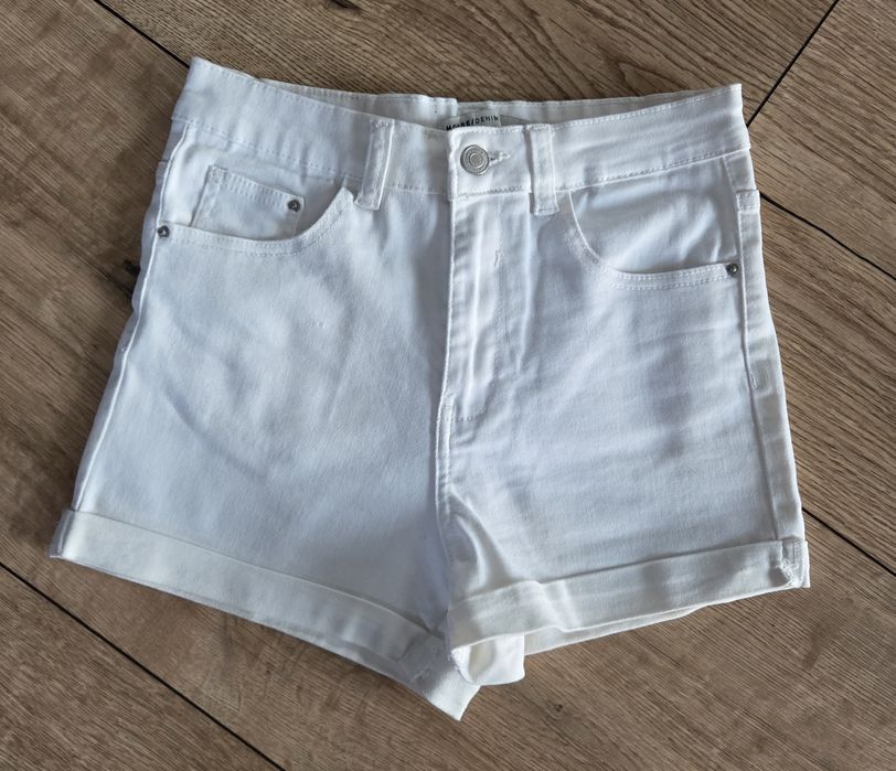 Spodenki jeansowe House