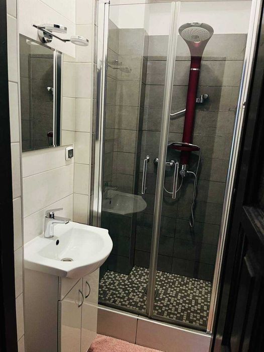 Новое общежитие -VIP Hostel Warszawa Tani Pokoje 2-i 3-osobowe! Хостел