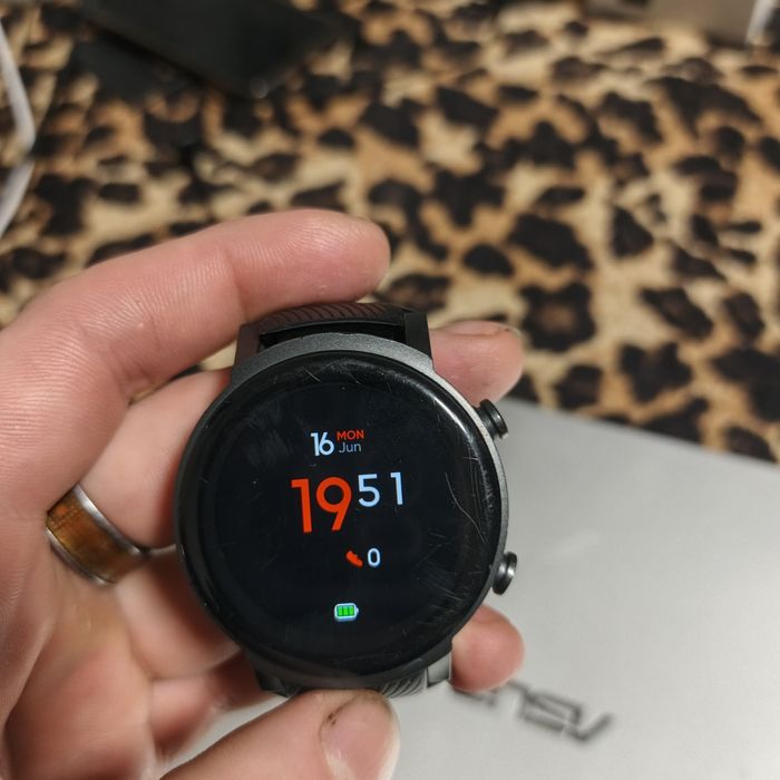 Смарт часы Mobvoi Ticwatch E3