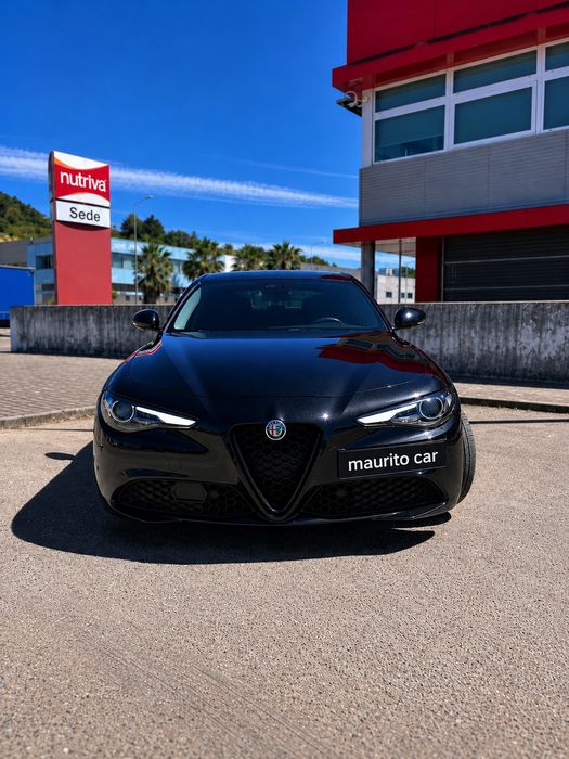 Alfa Romeo Giulia 2.2 Diesel 180cv AT8