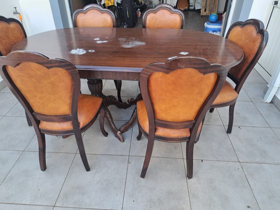 Conjunto Mesa + Cadeiras