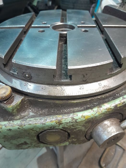 Фрезерный координатной поворотный стол
Все крутится всё вертится,в ра