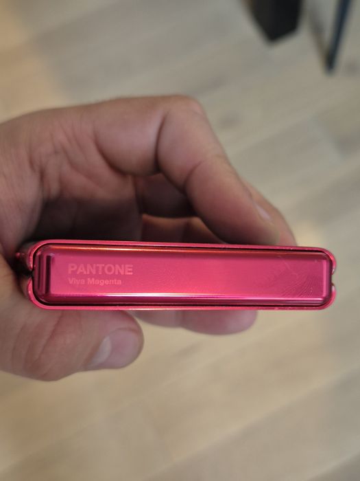 Motorola Razr 40 Ultra Viva Magenta