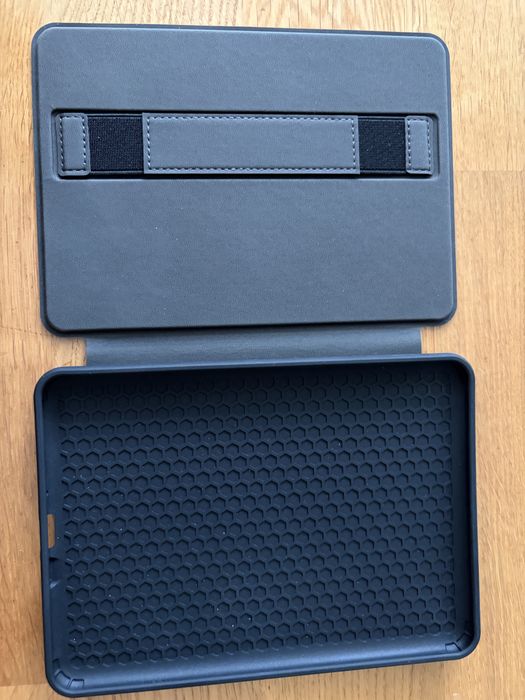 Etui Burga na Kindle Paperwhite Signature Edition 12
