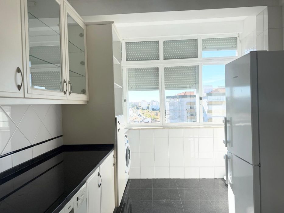 Apartamento T3 Lumiar - Garagem - METRO