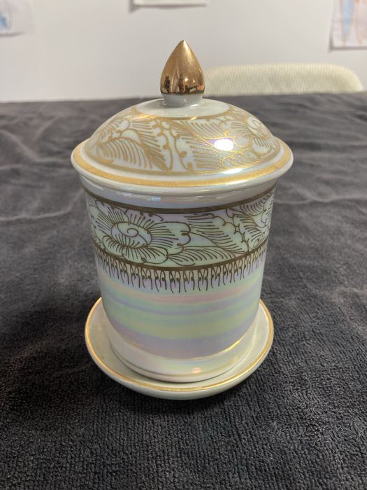 Teacup64750870177665123