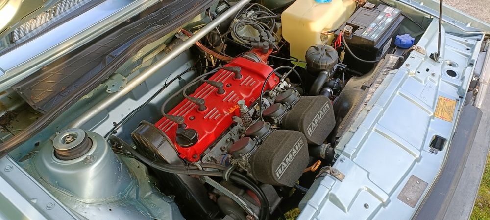 Scirocco 16V , 6 biegów, ABS  , przepiękne i dynamiczne coupé z początku lat 80-tych.