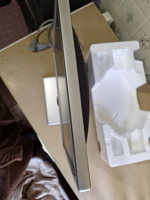 Монітор PROVIEW 17 дюймів в ідеалі