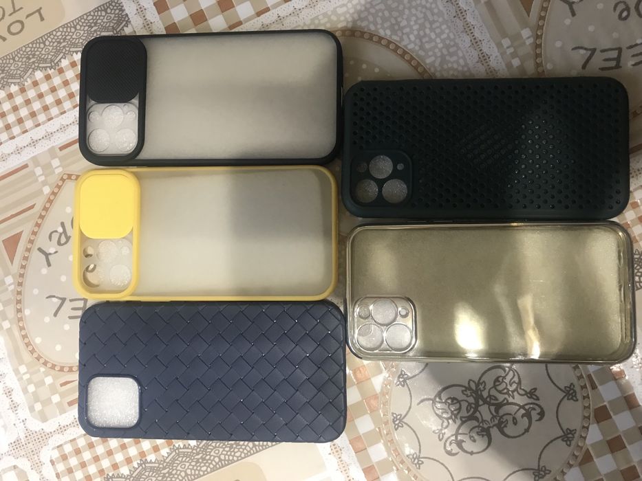 Чехлы к Apple iPhone 12 PRO
